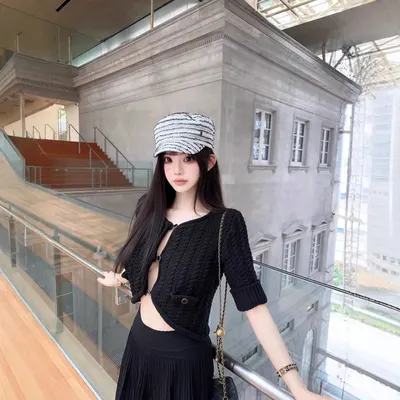 Unbranded Knit Cap Black White Striped Fashion Hat