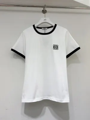 Loewe T-Shirt White Minimalist Design